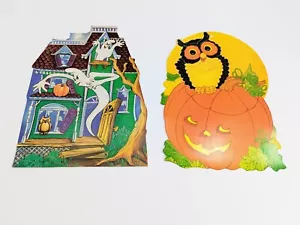 Decoraciones vintage de Halloween búho y luna. Fantasmas en una casa - Imagen 1 de 4
