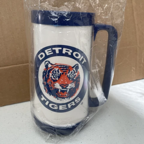 Vintage Detroit Tigers Budweiser Coffee Beer Mug From Tiger Stadium NOS Cover