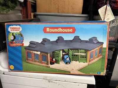 Thomas The Tank Train Engine Roundhouse de colección con caja Foto 1 de 2