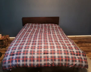 Tommy Hilfiger Twin Comforte & Pillowcase Set Blue Red Plaid Stripe Reversible - Picture 1 of 6