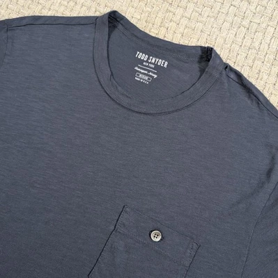Camisa Todd Snyder Para Hombres Mediana Azul Slub Bolsillo Camiseta Hilada en Casa Hecha en EE. UU.  Foto 1 de 4