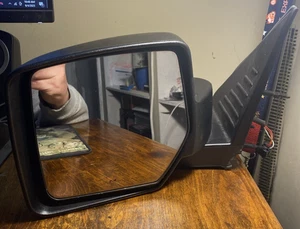 2008-2012 Jeep Liberty LEFT DRIVER Side View Power Door Mirror Black - Picture 1 of 3