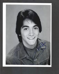 Scott Baio - Autógrafo firmado 7x9 TV Still - Happy Days - Imagen 1 de 1