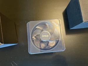AMD AM4 Wraith Prism LED RGB Cooler Fan - NEW - Afbeelding 1 van 4