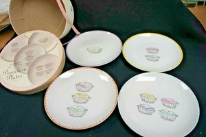 Boston Warehouse 4 Porcelain Dessert plates 6.5" Pastry decoration - Picture 1 of 4