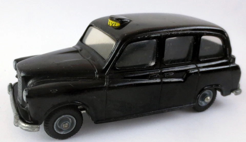 Budgie Models 101 Toy London Taxi Cab 71 FX4 Austin BMC schwarz 1980-85 Seener - Bild 1 von 1