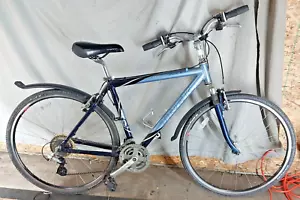 2005 Trek Multitrack 7200 Hybrid Bike 20" Large Shimano Fenders Blue USA Shipper - Picture 1 of 18