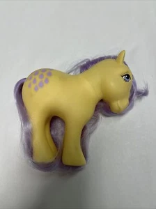 Vtg 1982 G1 My Little Pony Lemon Drop Purple Rain Drops Concave Hooves Hasbro - Picture 1 of 3