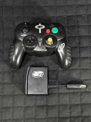 Mad Catz MicroCON 5686 Gamepad - For Parts - - Image 1 of 4