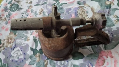Ancien chalumeau / lampe à souder EXPRESS  à nettoyer, rouillé, les vis tournent - Photo 1/4