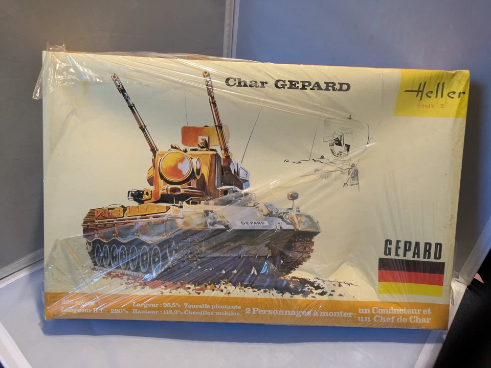 Heller CHAR GEPARD 德国军队 1/35 比例套件 #820 NOB凹陷盒 — 第 1/4 张图片