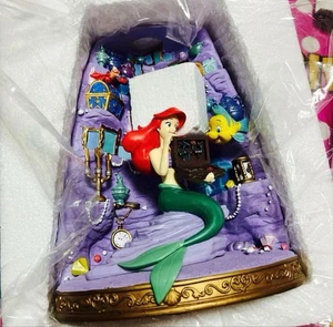 Kleine Meerjungfrau Arielle Zubehör Ständer Story Collection Disney Store Neu Japan - Bild 1 von 3