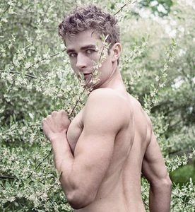 Handsome Male Physique Beefcake Gay Interest "Promotion Edit" Auction 4x6 5.20 - Picture 1 of 2