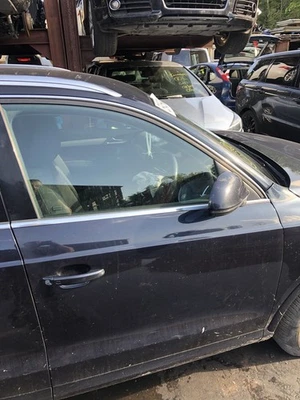AUDI Q3 2011 -2014 FRONT DOOR DRIVER RIGHT SIDE IN BLUE WITHOUT MIRROR - Image 1 of 4