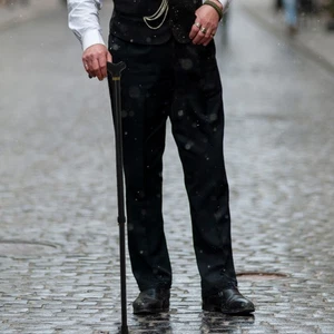 Stampelle telescopiche bastoncini da passeggio pieghevoli per anziani per donna anziana - Foto 1 di 12