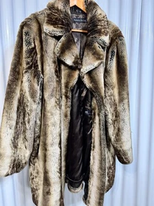 Abrigo de invierno Pamela McCoy marrón beige chinchilla piel sintética media rodilla talla XL - Imagen 1 de 7