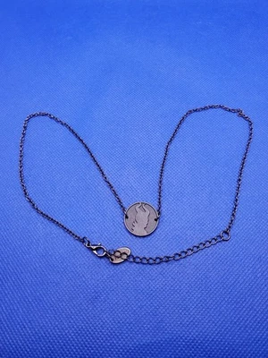 Collar Medallón Camafeo Silueta Maléfica Disney Negro TEMA CANDENTE Promoción Foto 1 de 4