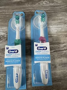 Oral-B Complete Deep Clean & Gum Care battery power Electric Toothbrush lot of 2 - Picture 1 of 5
