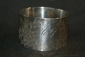 SOLID SILVER TOWEL ROUND - DUTCH TITLE 23 GR.MONOGR N°9 - Picture 1 of 7