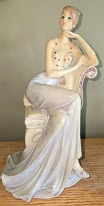 Brüllende 20er Jahre Dame Frau sitzt auf Stuhl Resin blau Kleid Art Deco - Bild 1 von 8