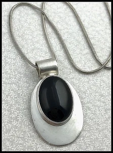 VINTAGE .925 Sterling Silver & Onyx Cabochon, Modernist Pendant Necklace, 24" - Picture 1 of 6