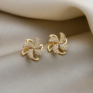 Eleganti Orecchini Borchie Cubici Zirconi Argento Placcati Argento Donna Creati in Laboratorio - Foto 1 di 3