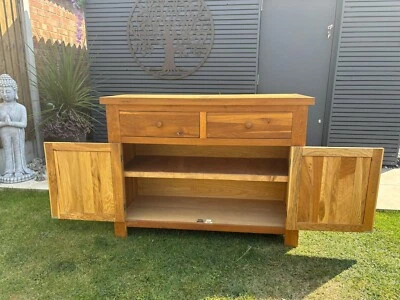 CHUNKY SOLID OAK 2DOOR 2DRAWER WIDE SIDEBOARD  (Willing To Drop Off If Local )  - Image 1 of 4