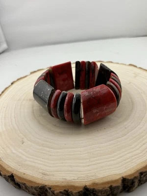 Pulsera gruesa roja negra elástica concha de resina declaración joyería de moda Foto 1 de 4
