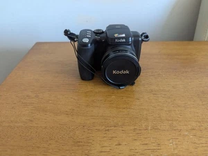 Kodak Easy Share Z812 Is 8.0MP Digital Bridge Camera  Working Read Description  - Picture 1 of 9