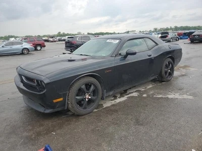(LOCAL PICKUP ONLY) Trunk/Hatch/Tailgate R/T With Spoiler Fits 08-14 CHALLENGER  Foto 1 de 4