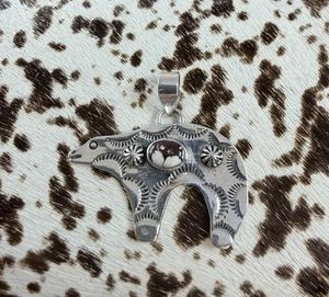 Colgante de oso de plata de ley con jaspe de caballo salvaje - Imagen 1 de 8