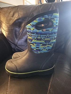 Boggs Classic II Mountain Geo Negro Multi Botas Niños Grandes 3 Euro 35 Azul, Negro Foto 1 de 4