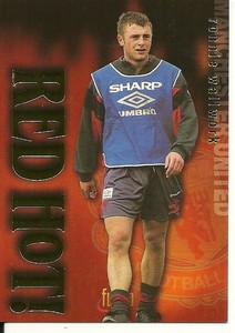 1997 Futera 'RED HOT' soccer insert - RONNIE WALLWORK of MAN UTD  GOLD CARD