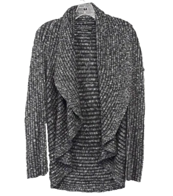 Cárdigan para mujer Inc International Concepts negro plateado metálico chal abierto cuello Foto 1 de 4