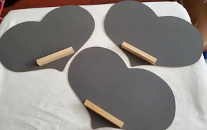 Pizarra de corazón de madera para tres artesanías con soporte de tiza suministro de arte aprox 8 x 12 - Imagen 1 de 6