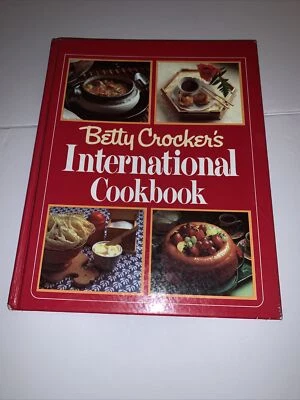 Vintage 1980 BETTY CROCKER'S INTERNATIONAL COOKBOOK 1st Edition Random House NY - Image 1 of 4