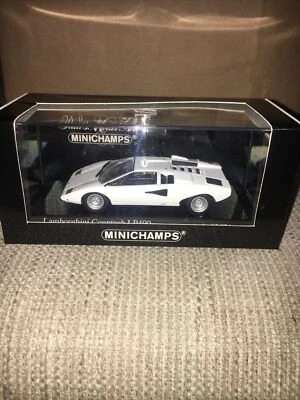 CC965 Minichamps #430103104 - 1:43 - 1974 Lamborghini Countach LP400 - Blanco Foto 1 de 4