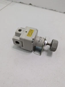 1pcs new SMC IR2010-02BG Pressure Switches Valve - Picture 1 of 5