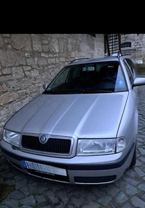 Skoda OCTAVIA COMBI - Bild 1 von 11