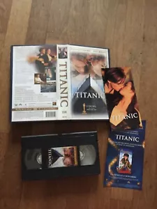 CASSETTE VIDEO VHS CINEMA TITANIC di caprio winsley + flyer 1 - Photo 1/1