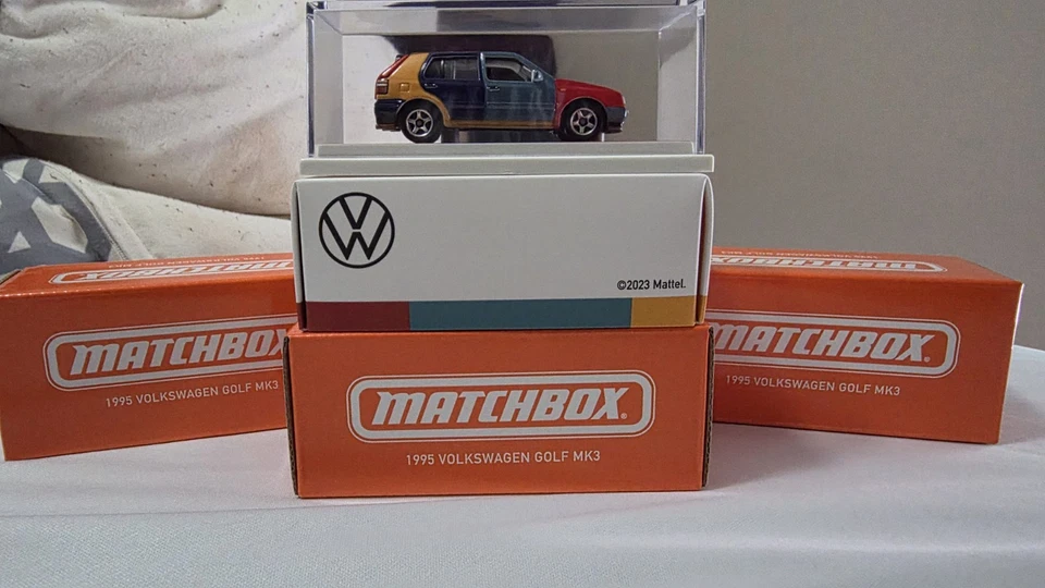 Matchbox CollectorsMatchbox 1995 Volkswagen Golf Harlequin - Image 1 of 1