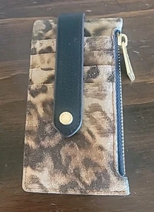 Portafoglio AIMEE KESTENBERG Melbourne in pelle porta carte con cerniera. Micro leopardo. - Foto 1 di 5