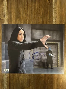 Chloe Bennet ‘Agents Of S.H.I.E.L.D.’ Actress Signed 11x14 Photo ‘Skye’ Beckett - Picture 1 of 3