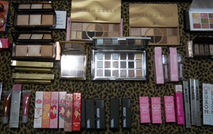 HUDA BEAUTY PALETTE , HOURGLASS, Too Faced, Charlotte T, URBAN DECAY Bundle! - Picture 1 of 17