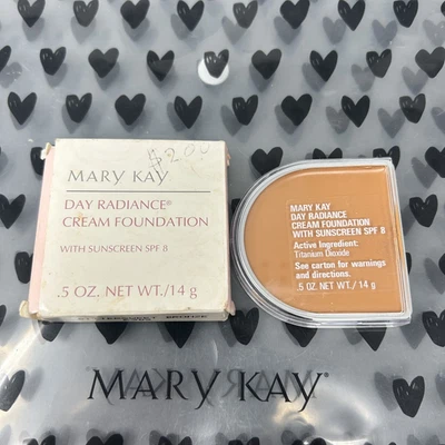 FLAWED Mary Kay Day Radiance Cream Foundation Bittersweet Bronze 6309 NEW .5oz - Image 1 of 3