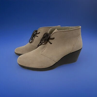 Crocs Botas Mujer Doble Confort Leigh Cuña Botín Beige Gamuza Encaje talla 8 Foto 1 de 4