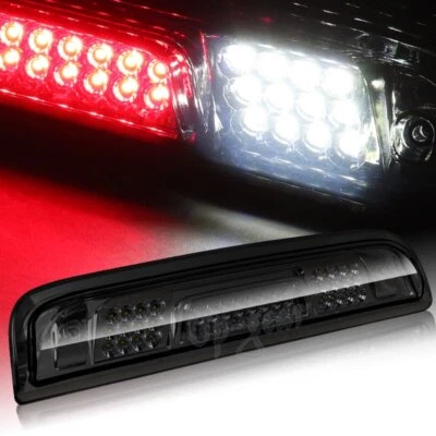 Tercera luz trasera de freno LED de humo con lámpara de carga para GMC Sierra 2500HD 3500HD 14-18 Foto 1 de 4
