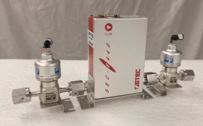 SEC-E440J Mass Flow Controller 1000 sccm Calibrated for O2 - Image 1 of 4