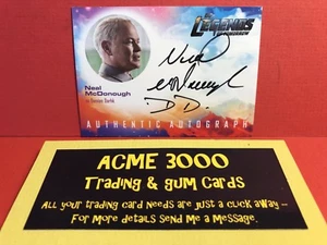 Cryptozoic DC Legends of Tomorrow AUTÓGRAFO Neal McDonough DAMIEN DARHK CASI NUEVO - Imagen 1 de 1