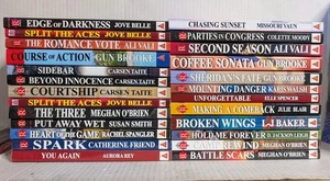 BOLD STROKES LGBTQ BOOK LOT x25 Queer Lesbian Romance Novels Woman's Erotica - Bild 1 von 1